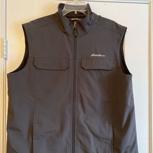 Men’s Eddie Bauer charcoal vest